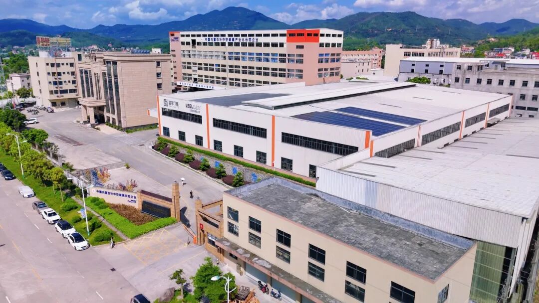 ປະຕູ guohua & ປ່ອງຢ້ຽມແລະແກ້ວ Penghao ເຂົ້າຮ່ວມກໍາລັງເພື່ອສ້າງບົດໃຫມ່ໃນປະຕູທີ່ສຸດແລະປ່ອງຢ້ຽມ